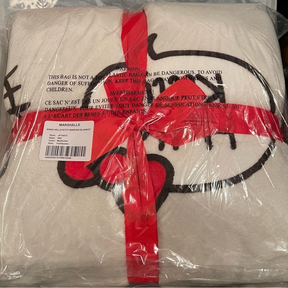 Hello Kitty Conversation Bubble Full/Queen Plush 90 x 90 NWT - Picture 2 of 3